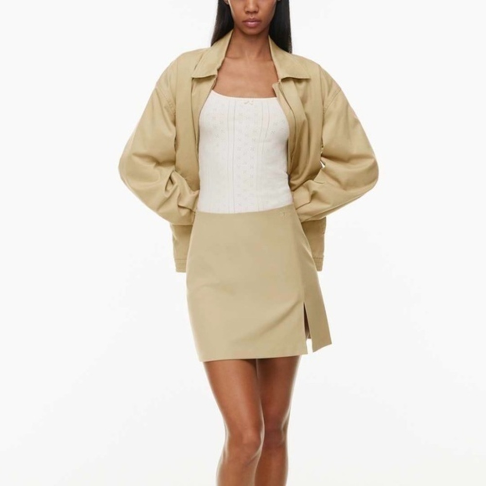 NWT Aritzia Sunday Best Vegan Leather Mini Skirt size 8 in Beige